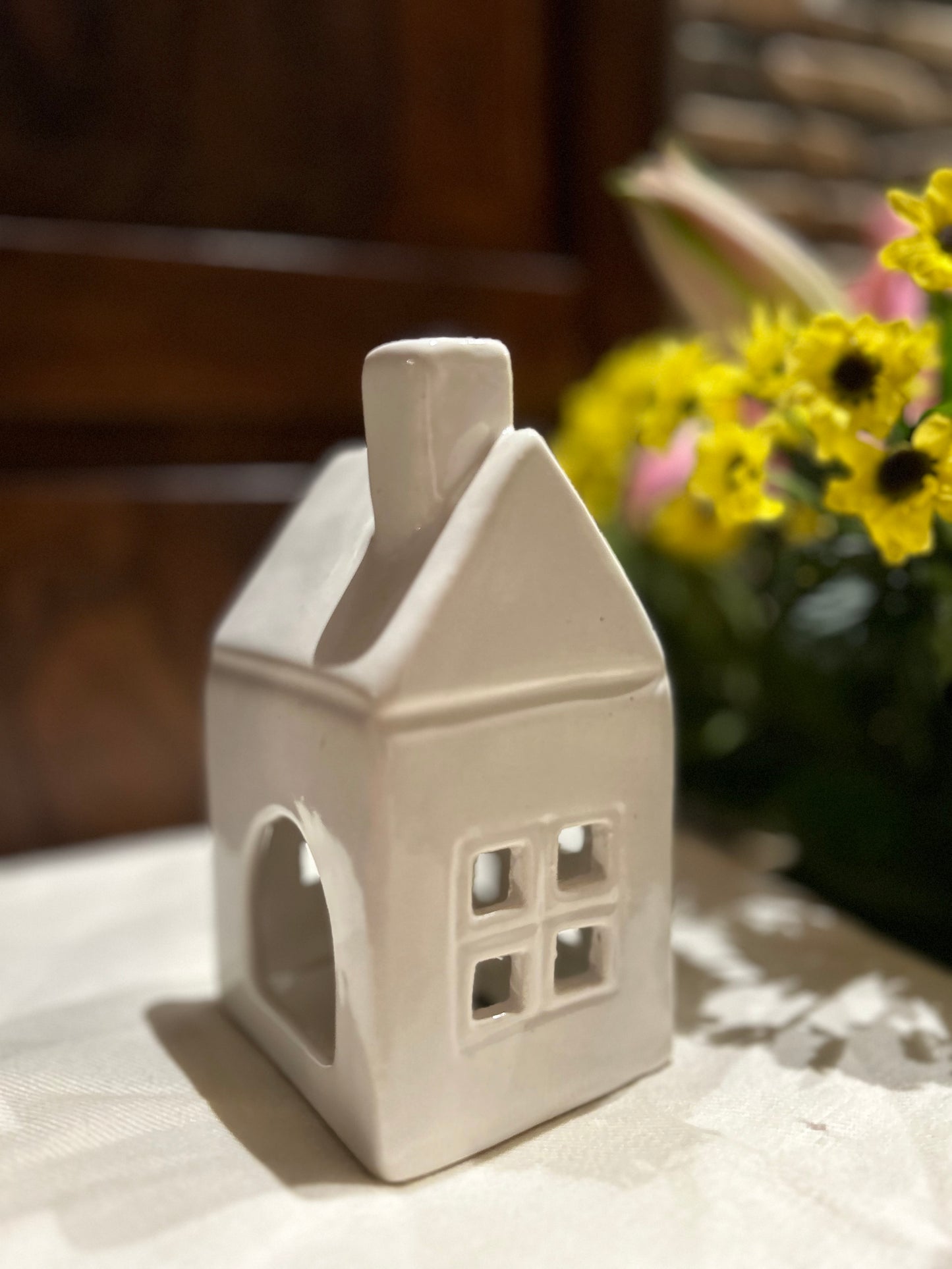 White House Candleholder